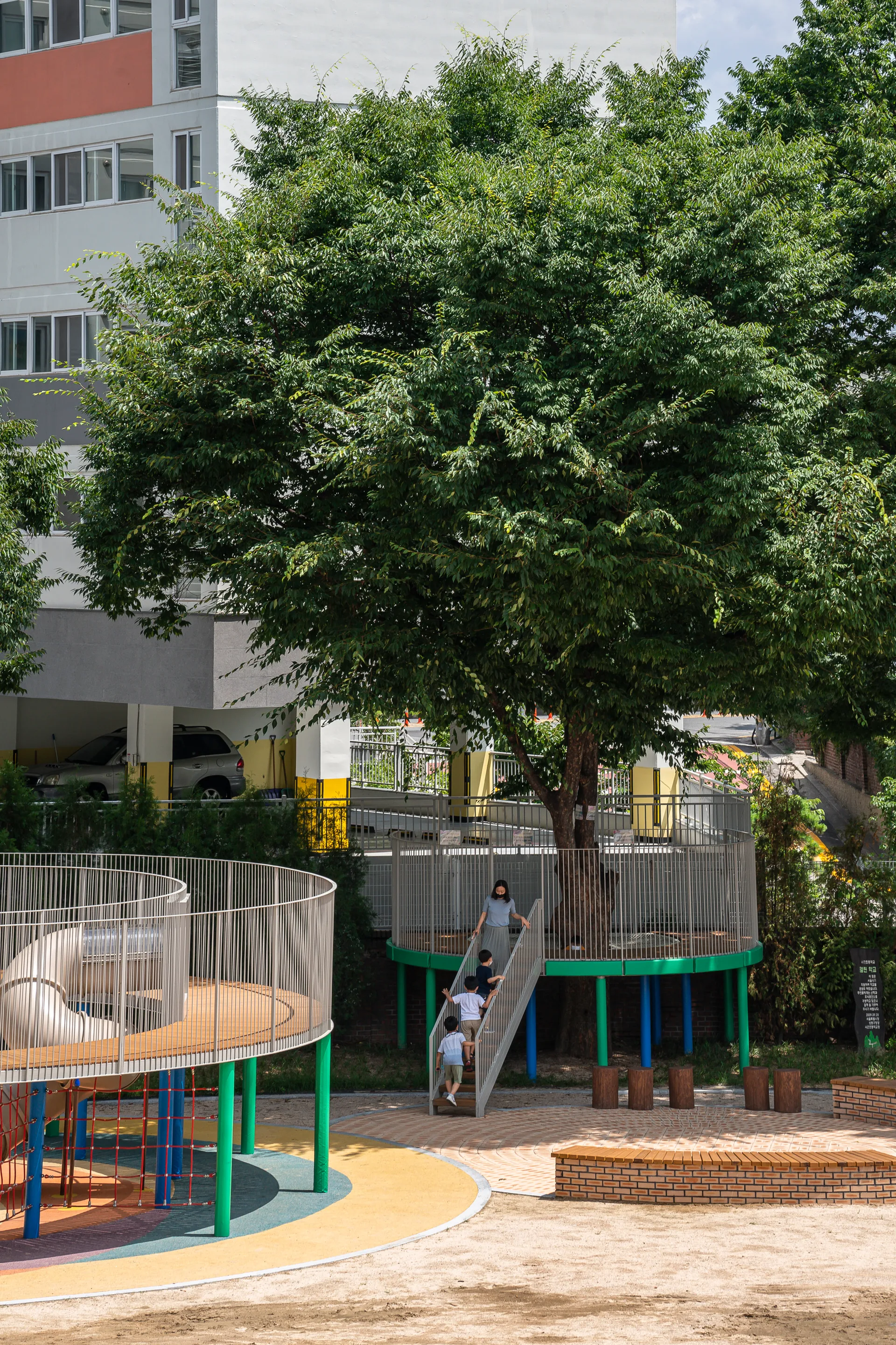 꿈을담은놀이터 / 서울 사근초