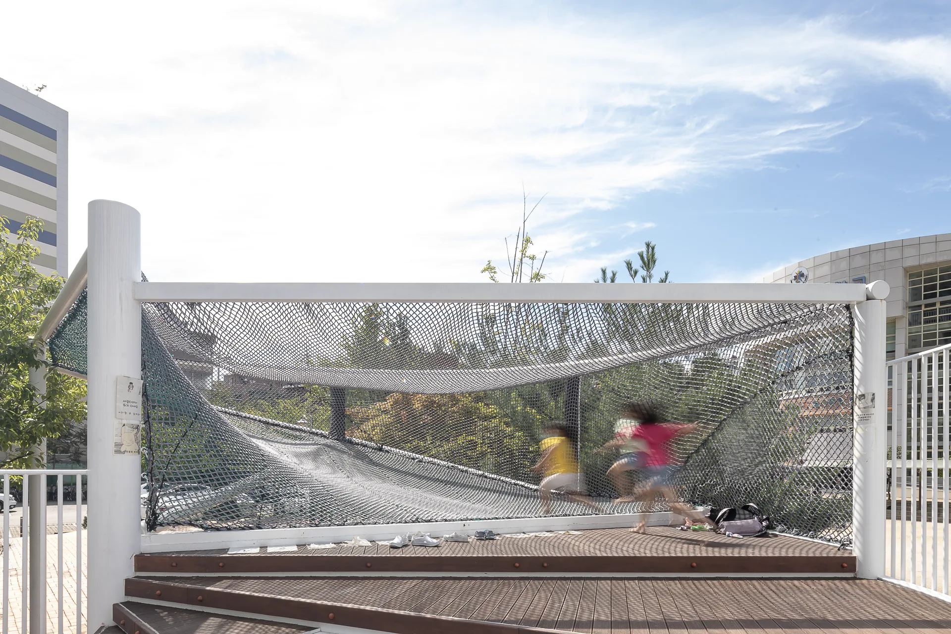 꿈을 담은 놀이터 / 고척초등학교